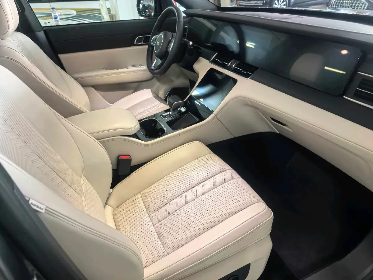 2020 Li ONE Range Extended 131HP REEV 40.5KWH,autocango,china used car exporter,china ev exporter,chinese used car exporter,chinese used ev exporter