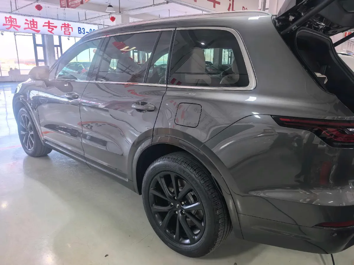 2020 Li ONE Range Extended 131HP REEV 40.5KWH,autocango,china used car exporter,china ev exporter,chinese used car exporter,chinese used ev exporter