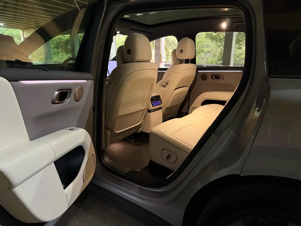 2025 Li i6 BEV,autocango,china used car exporter,china ev exporter,chinese used car exporter,chinese used ev exporter