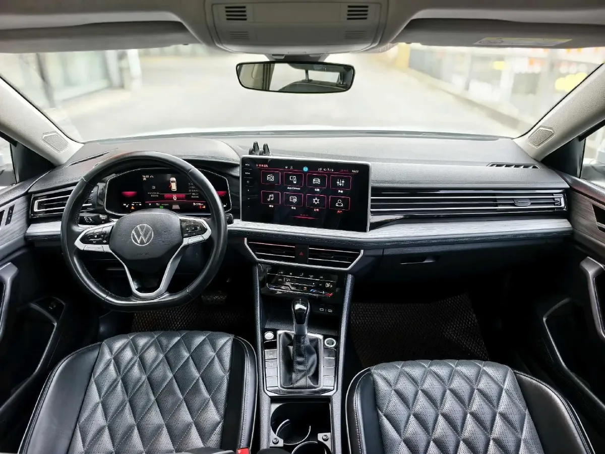 2023 Volkswagen Sagitar 1.2T 116HP L4 7DCT,autocango,china used car exporter,china ev exporter,chinese used car exporter,chinese used ev exporter