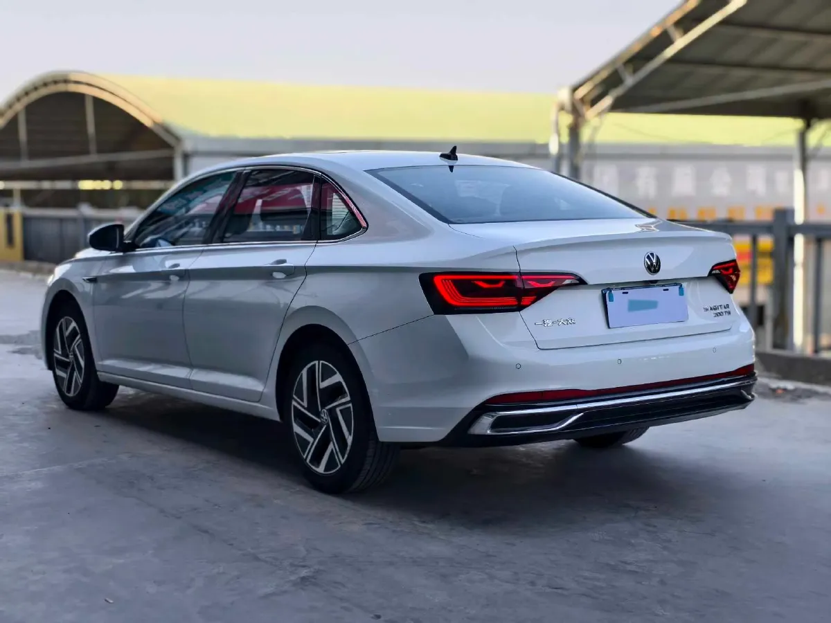 2023 Volkswagen Sagitar 1.2T 116HP L4 7DCT,autocango,china used car exporter,china ev exporter,chinese used car exporter,chinese used ev exporter