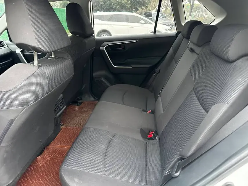 2020 Toyota RAV4 2.0L 171HP L4 CVT,autocango,china used car exporter,china ev exporter,chinese used car exporter,chinese used ev exporter