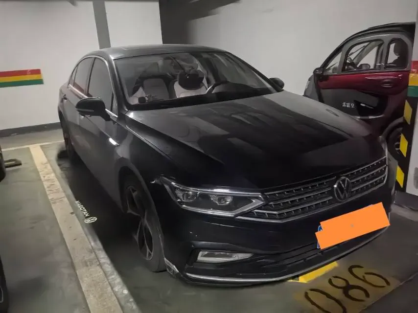 2023 Volkswagen Magotan 2.0T 186HP L4 7DCT,autocango,china used car exporter,china ev exporter,chinese used car exporter,chinese used ev exporter