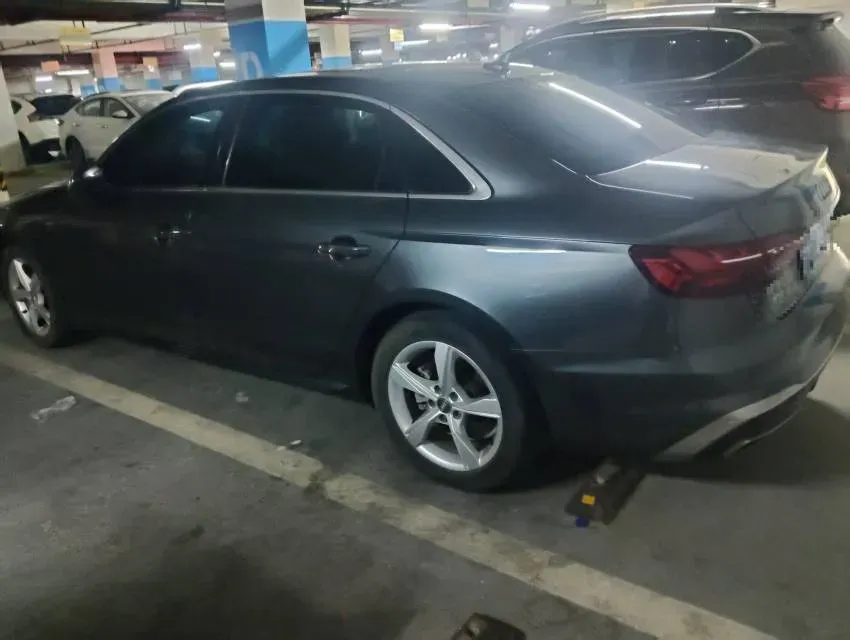 2020 Audi A4L 2.0T 150HP L4 7DCT,autocango,china used car exporter,china ev exporter,chinese used car exporter,chinese used ev exporter