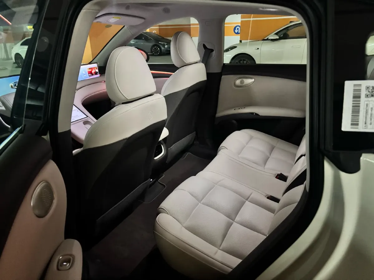 2025 IM LS6 BEV 83KWH,autocango,china used car exporter,china ev exporter,chinese used car exporter,chinese used ev exporter