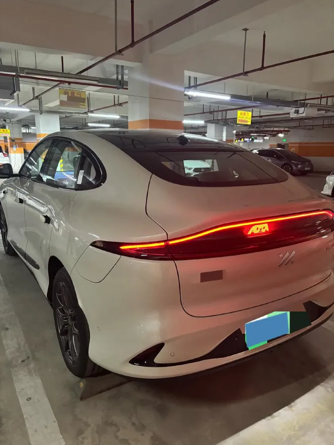 2025 IM LS6 BEV 83KWH,autocango,china used car exporter,china ev exporter,chinese used car exporter,chinese used ev exporter