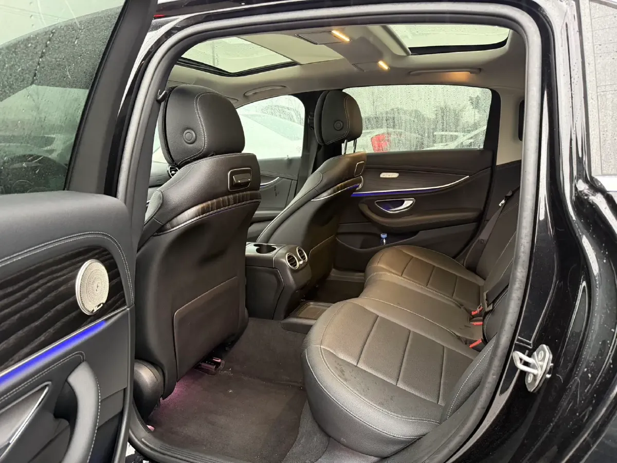 2020 Mercedes-Benz E Class 2.0T 258HP L4 9AT,autocango,china used car exporter,china ev exporter,chinese used car exporter,chinese used ev exporter