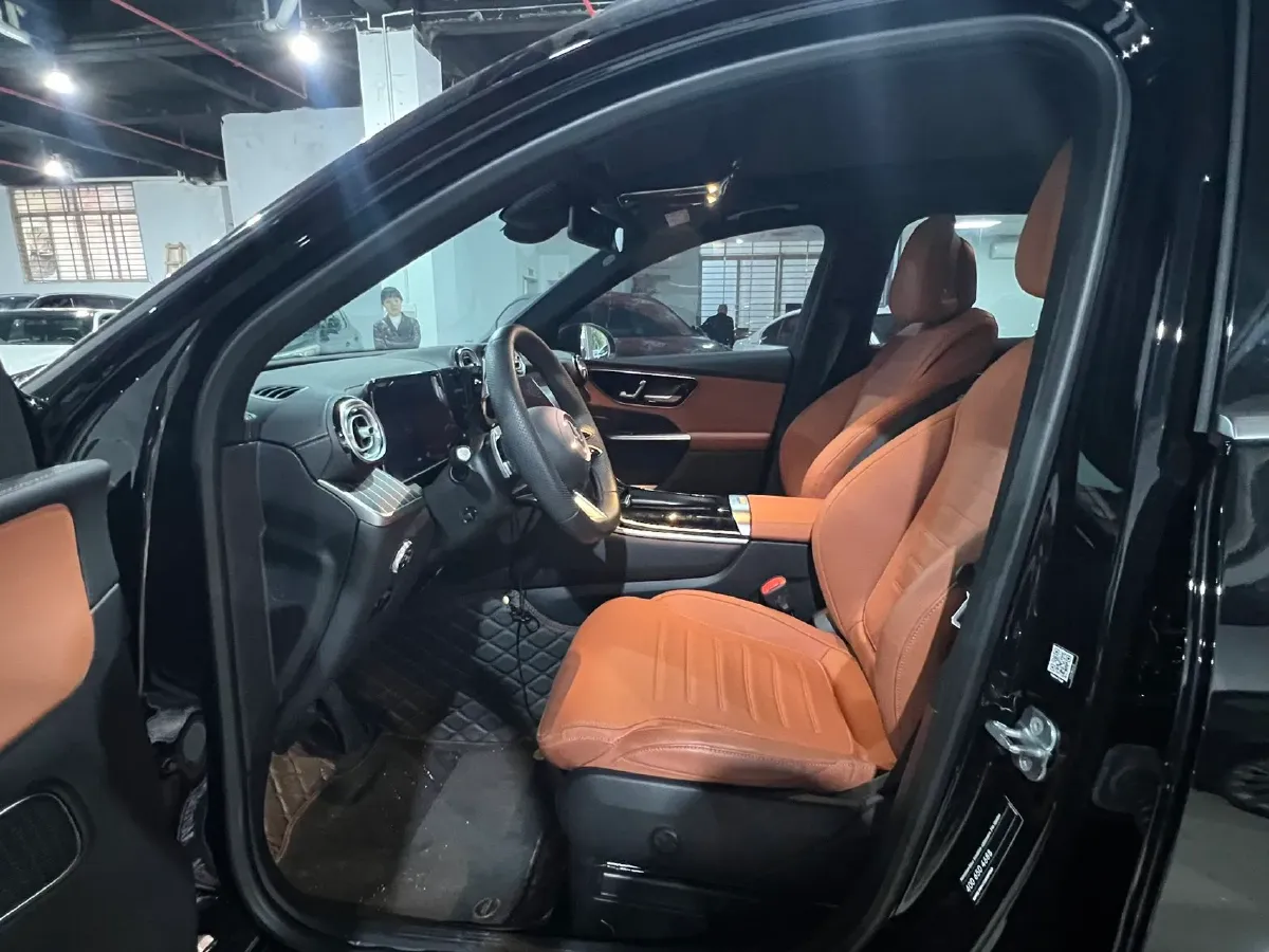 2023 Mercedes-Benz GLC Class 2.0T 258HP L4 9AT,autocango,china used car exporter,china ev exporter,chinese used car exporter,chinese used ev exporter