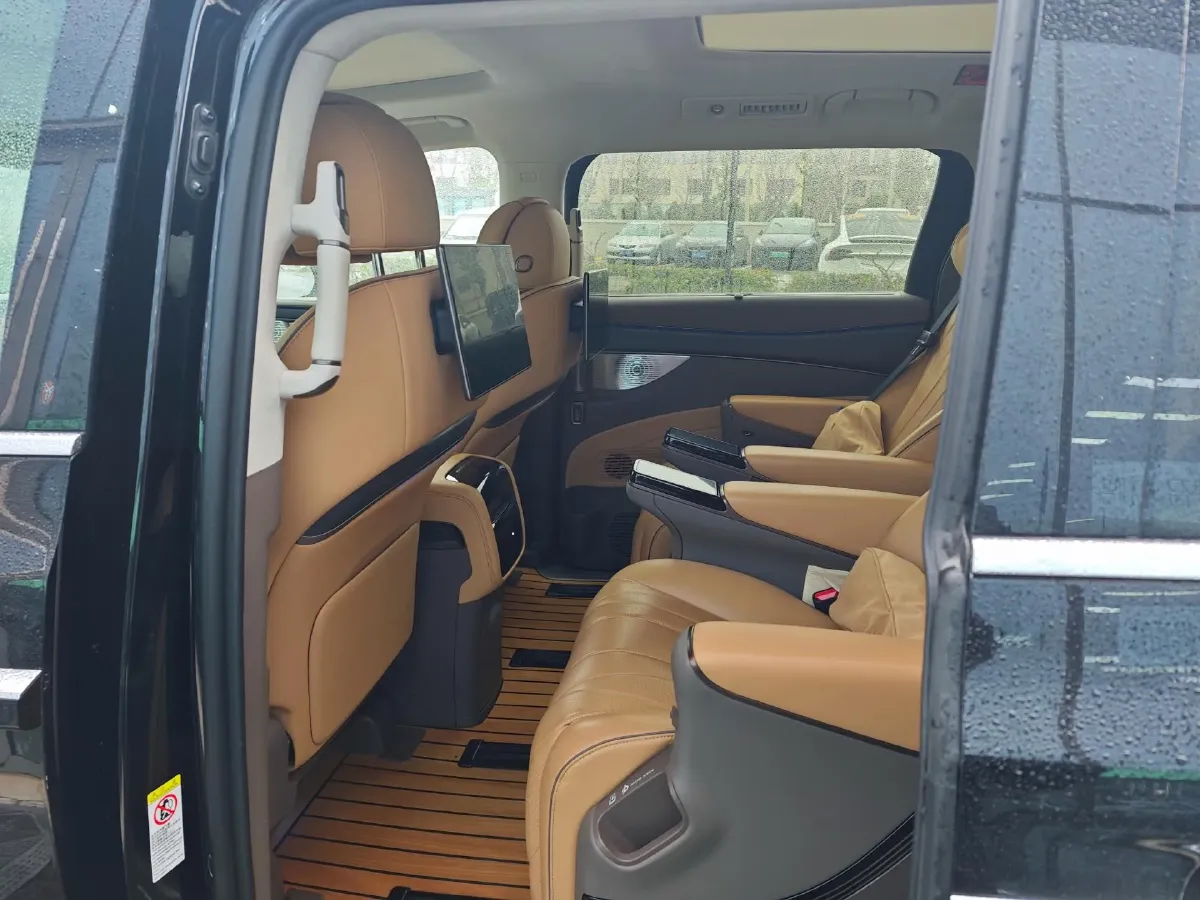 2022 HongQi HS7 3.0T 337HP V6 8AT,autocango,china used car exporter,china ev exporter,chinese used car exporter,chinese used ev exporter