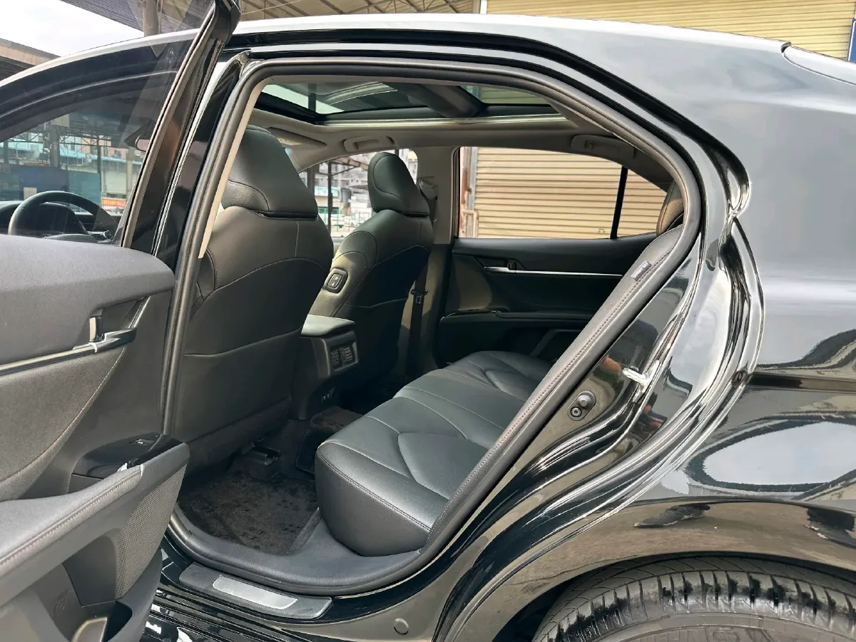 2019 Toyota Camry 2.5L 209HP L4 8AT,autocango,china used car exporter,china ev exporter,chinese used car exporter,chinese used ev exporter