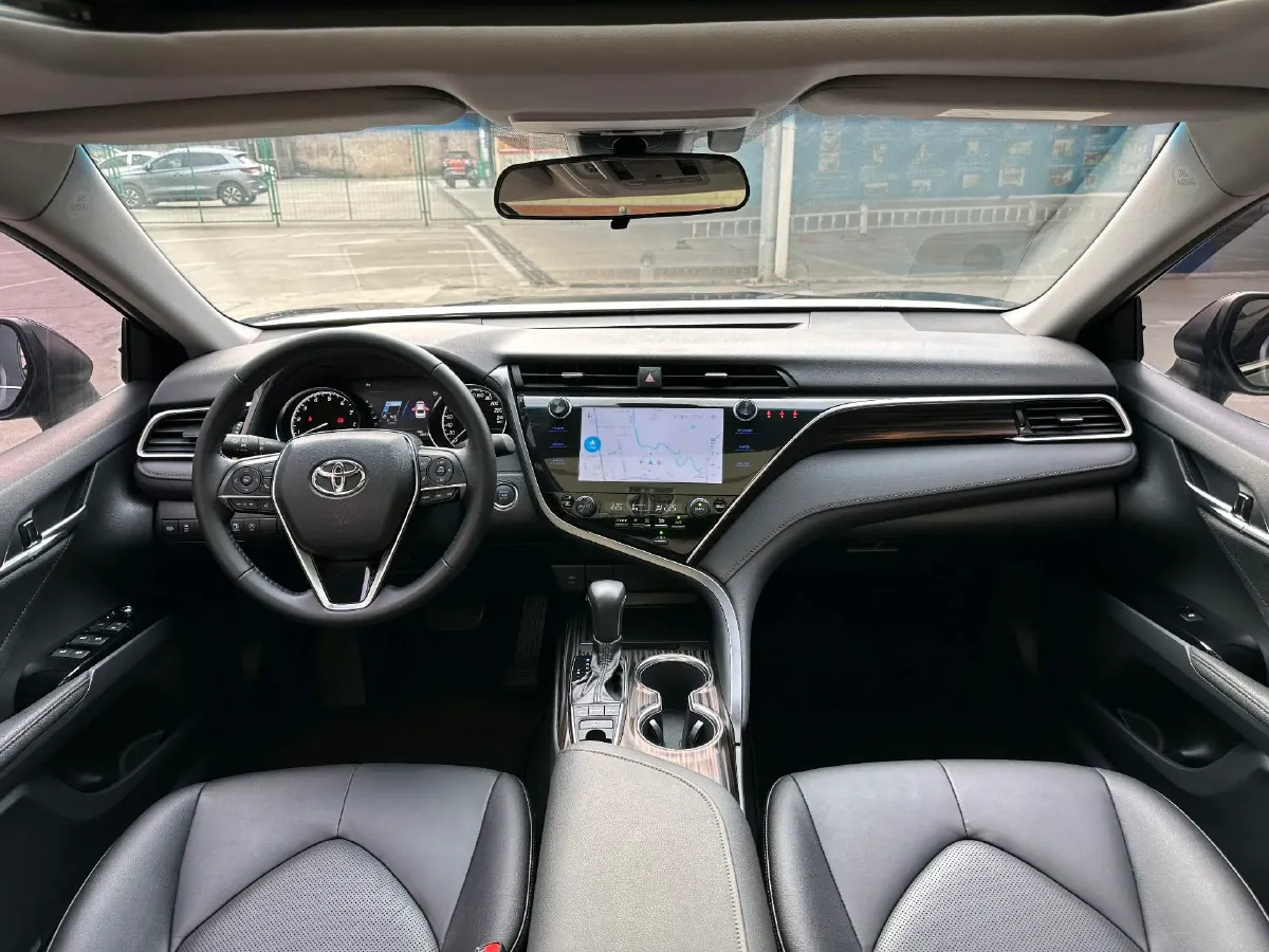 2019 Toyota Camry 2.5L 209HP L4 8AT,autocango,china used car exporter,china ev exporter,chinese used car exporter,chinese used ev exporter