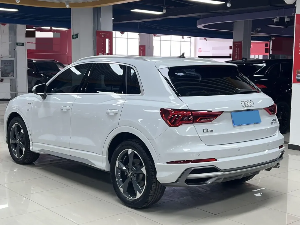 2023 Audi Q3 1.4T 150HP L4 7DCT,autocango,china used car exporter,china ev exporter,chinese used car exporter,chinese used ev exporter