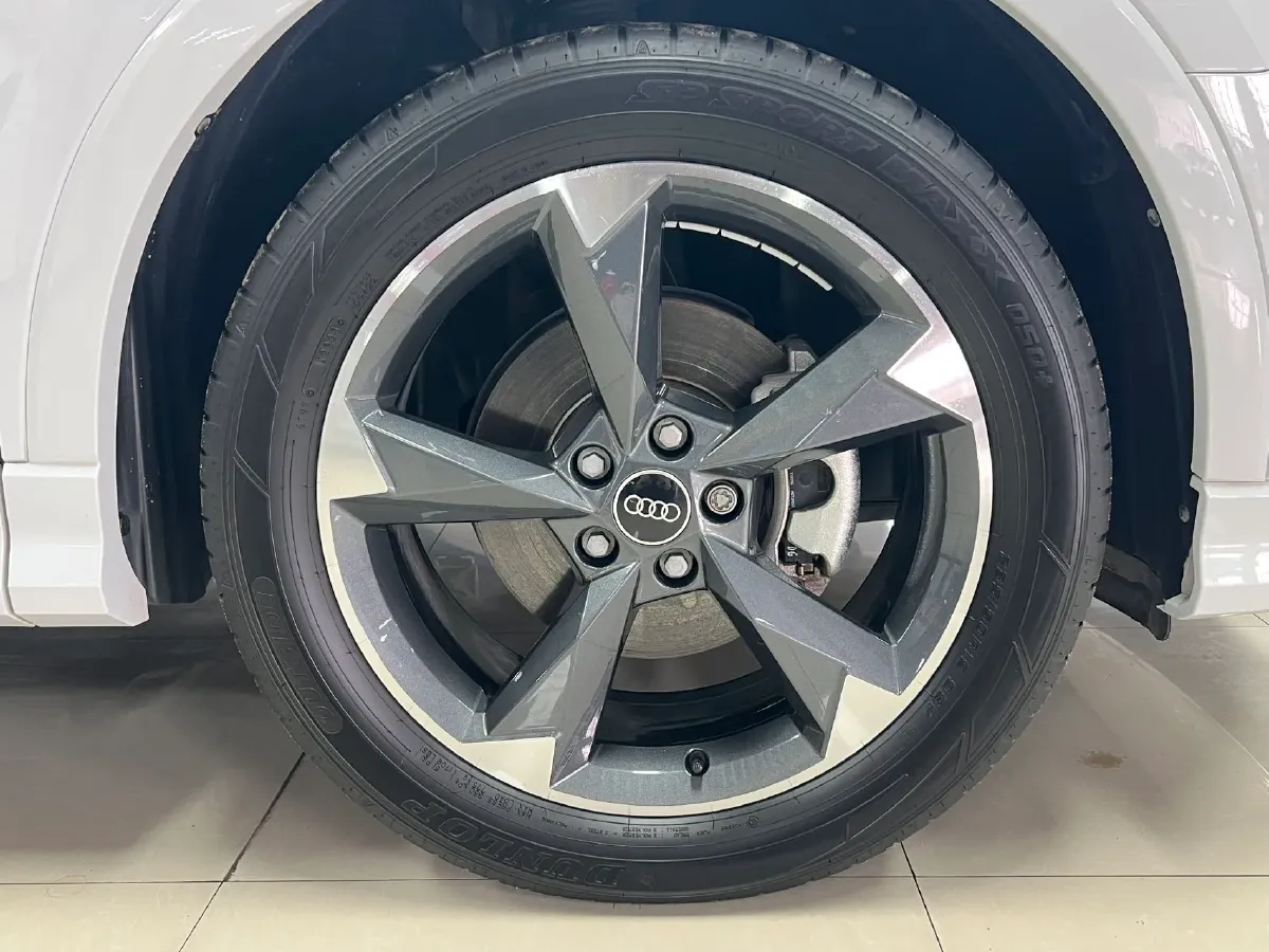 2023 Audi Q3 1.4T 150HP L4 7DCT,autocango,china used car exporter,china ev exporter,chinese used car exporter,chinese used ev exporter