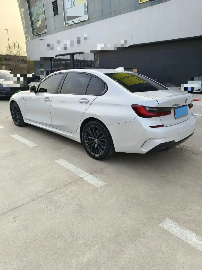 2022 BMW 3 Series 2.0T 184HP L4 8AT,autocango,china used car exporter,china ev exporter,chinese used car exporter,chinese used ev exporter
