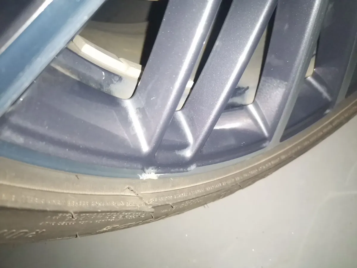 2023 BMW 5 Series 2.0T 245HP L4 8AT,autocango,china used car exporter,china ev exporter,chinese used car exporter,chinese used ev exporter