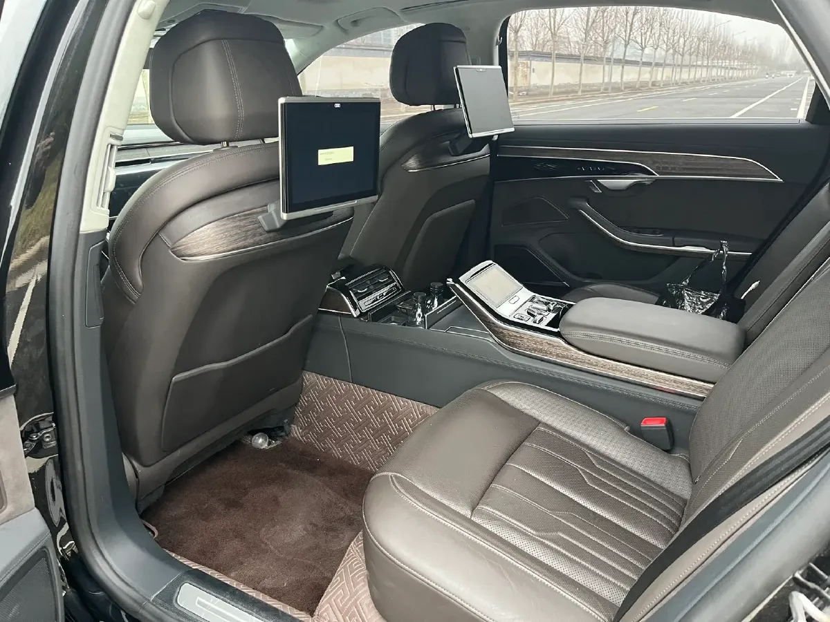 2019 Audi A8 3.0T 340HP V6 8AT,autocango,china used car exporter,china ev exporter,chinese used car exporter,chinese used ev exporter