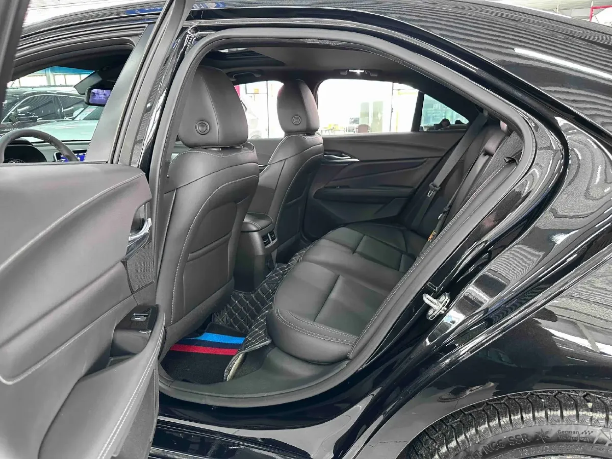 2023 Cadillac CT4 1.5T 211HP L4 8AT,autocango,china used car exporter,china ev exporter,chinese used car exporter,chinese used ev exporter