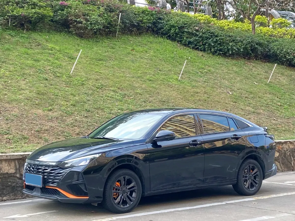 2023 DongFeng Aeolus YiXuan 1.5L 125HP L4 6DCT,autocango,china used car exporter,china ev exporter,chinese used car exporter,chinese used ev exporter