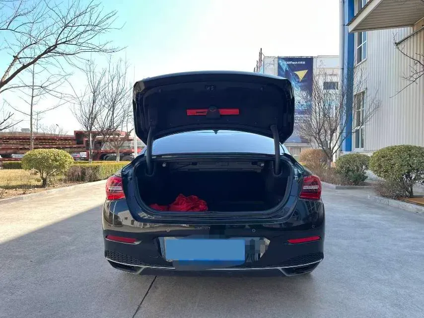 2022 HongQi H5 1.5T 169HP L4 7DCT,autocango,china used car exporter,china ev exporter,chinese used car exporter,chinese used ev exporter