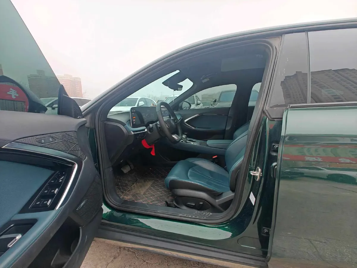 2023 MG 7 2.0T 261HP L4 9AT,autocango,china used car exporter,china ev exporter,chinese used car exporter,chinese used ev exporter