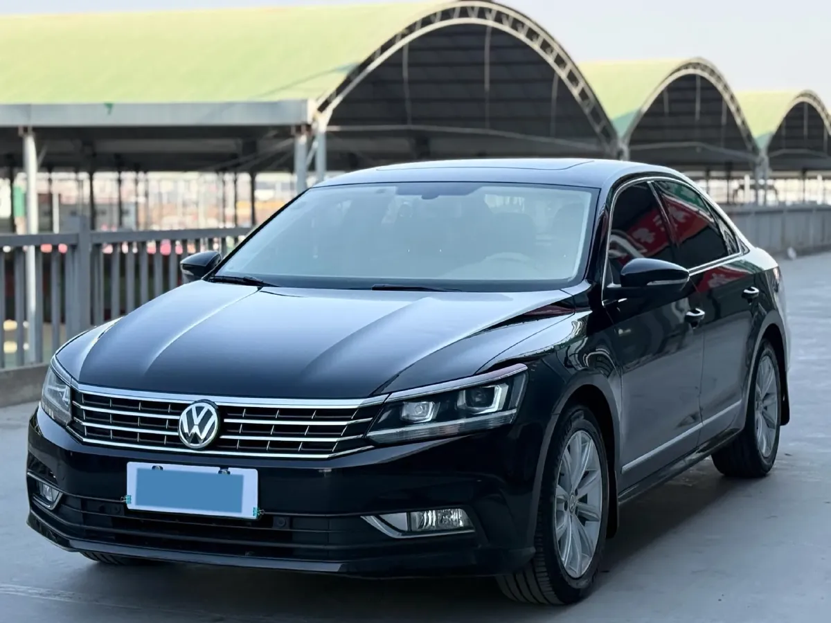 2017 Volkswagen Passat 1.8T 180HP L4 7DCT,autocango,china used car exporter,china ev exporter,chinese used car exporter,chinese used ev exporter