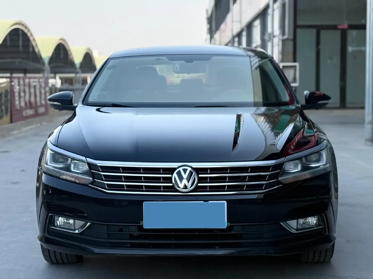 2017 Volkswagen Passat 1.8T 180HP L4 7DCT,autocango,china used car exporter,china ev exporter,chinese used car exporter,chinese used ev exporter
