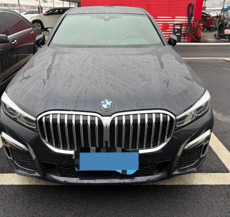2021 BMW 7 Series 3.0T 340HP L6 8AT,autocango,china used car exporter,china ev exporter,chinese used car exporter,chinese used ev exporter