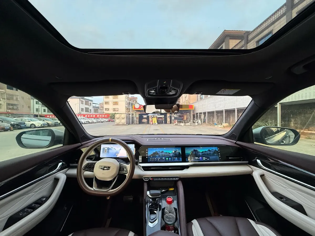 2021 Geely Monjaro 2.0T 218HP L4 7DCT,autocango,china used car exporter,china ev exporter,chinese used car exporter,chinese used ev exporter