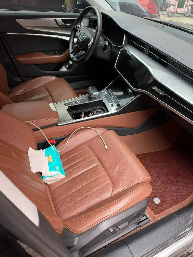 2019 Mercedes-Benz E Class 1.5T 184HP L4 9AT,autocango,china used car exporter,china ev exporter,chinese used car exporter,chinese used ev exporter