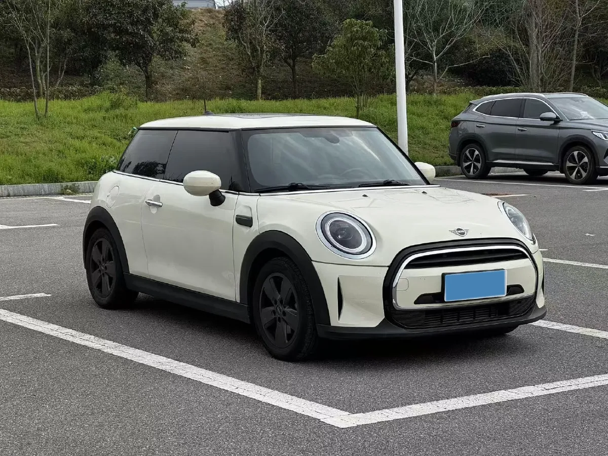 2022 MINI MINI 1.5T 102HP L3 7DCT,autocango,china used car exporter,china ev exporter,chinese used car exporter,chinese used ev exporter