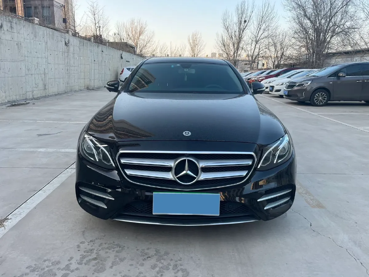 2020 Mercedes-Benz E Class 2.0T 258HP L4 9AT,autocango,china used car exporter,china ev exporter,chinese used car exporter,chinese used ev exporter