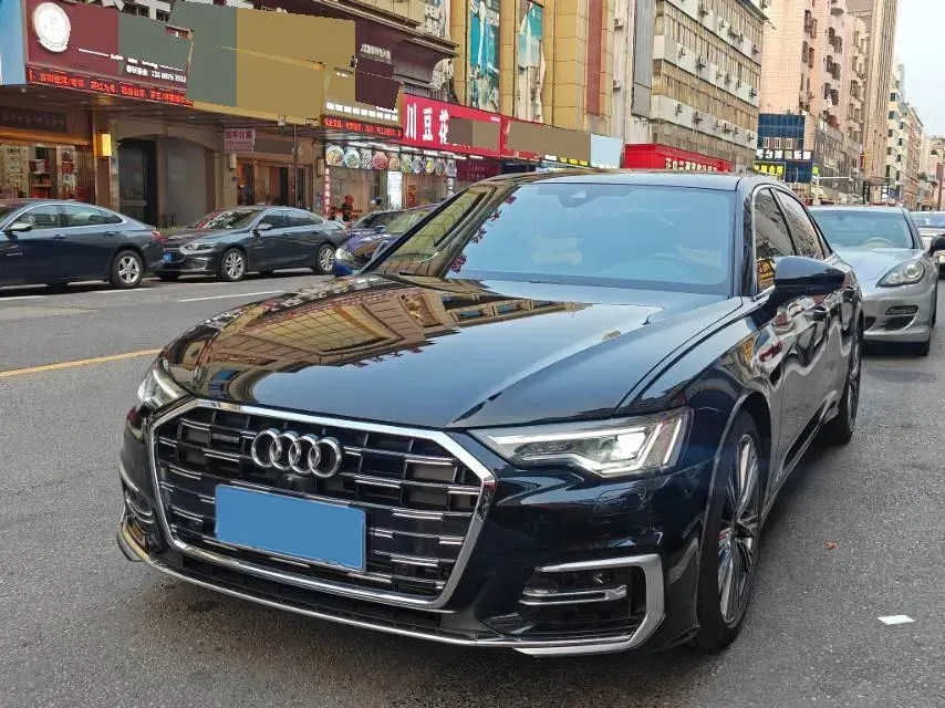 2025 Audi A6L 2.0T 245HP L4 7DCT,autocango,china used car exporter,china ev exporter,chinese used car exporter,chinese used ev exporter