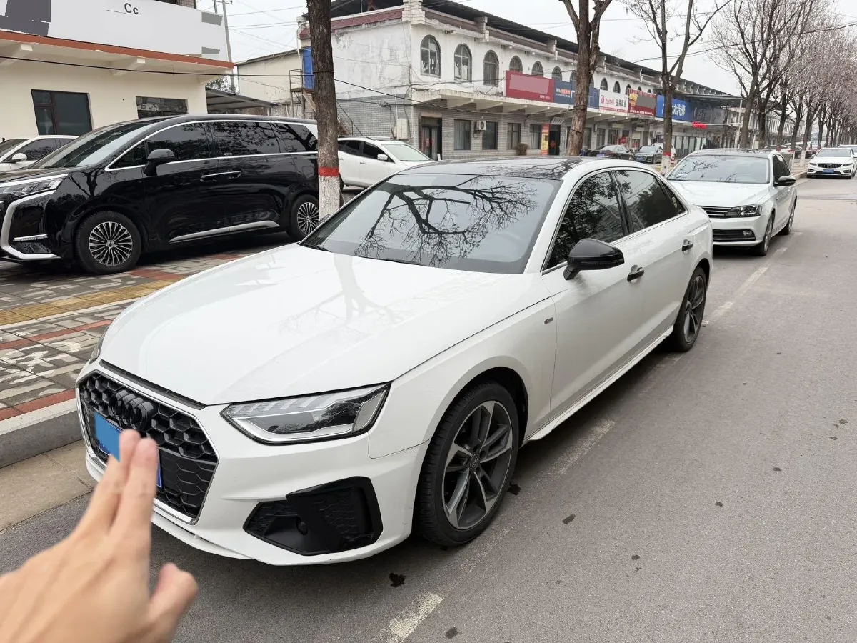 2020 Audi A4L 2.0T 190HP L4 7DCT,autocango,china used car exporter,china ev exporter,chinese used car exporter,chinese used ev exporter