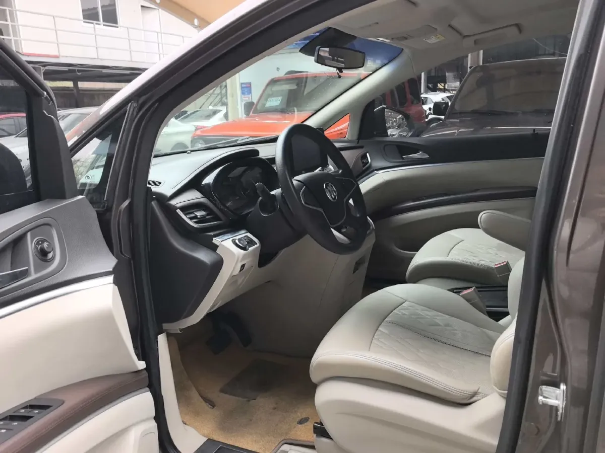 2021 Buick GL8 2.0T 237HP L4 9AT,autocango,china used car exporter,china ev exporter,chinese used car exporter,chinese used ev exporter