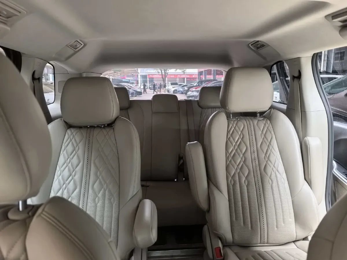 2021 Buick GL8 2.0T 237HP L4 9AT,autocango,china used car exporter,china ev exporter,chinese used car exporter,chinese used ev exporter