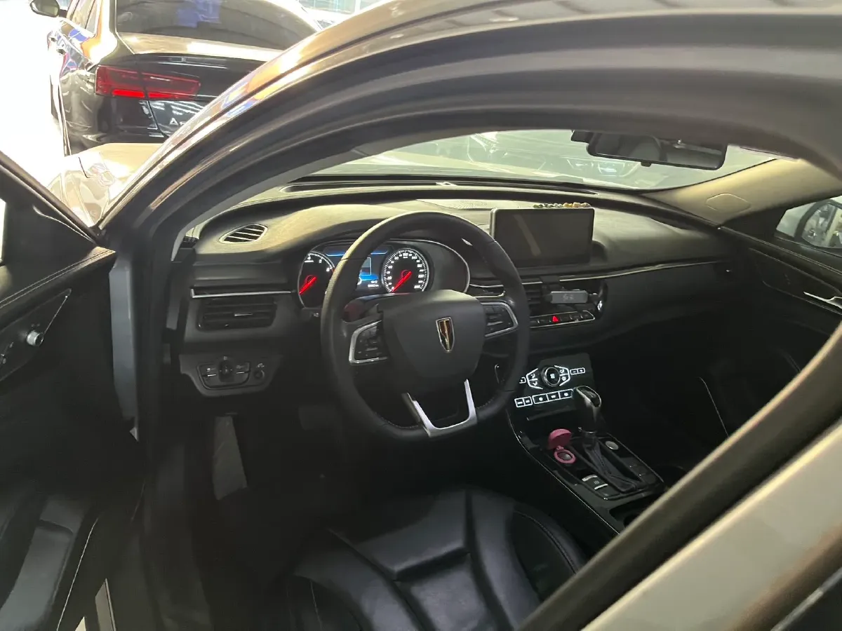 2020 HongQi H5 1.5T 169HP L4 7DCT,autocango,china used car exporter,china ev exporter,chinese used car exporter,chinese used ev exporter