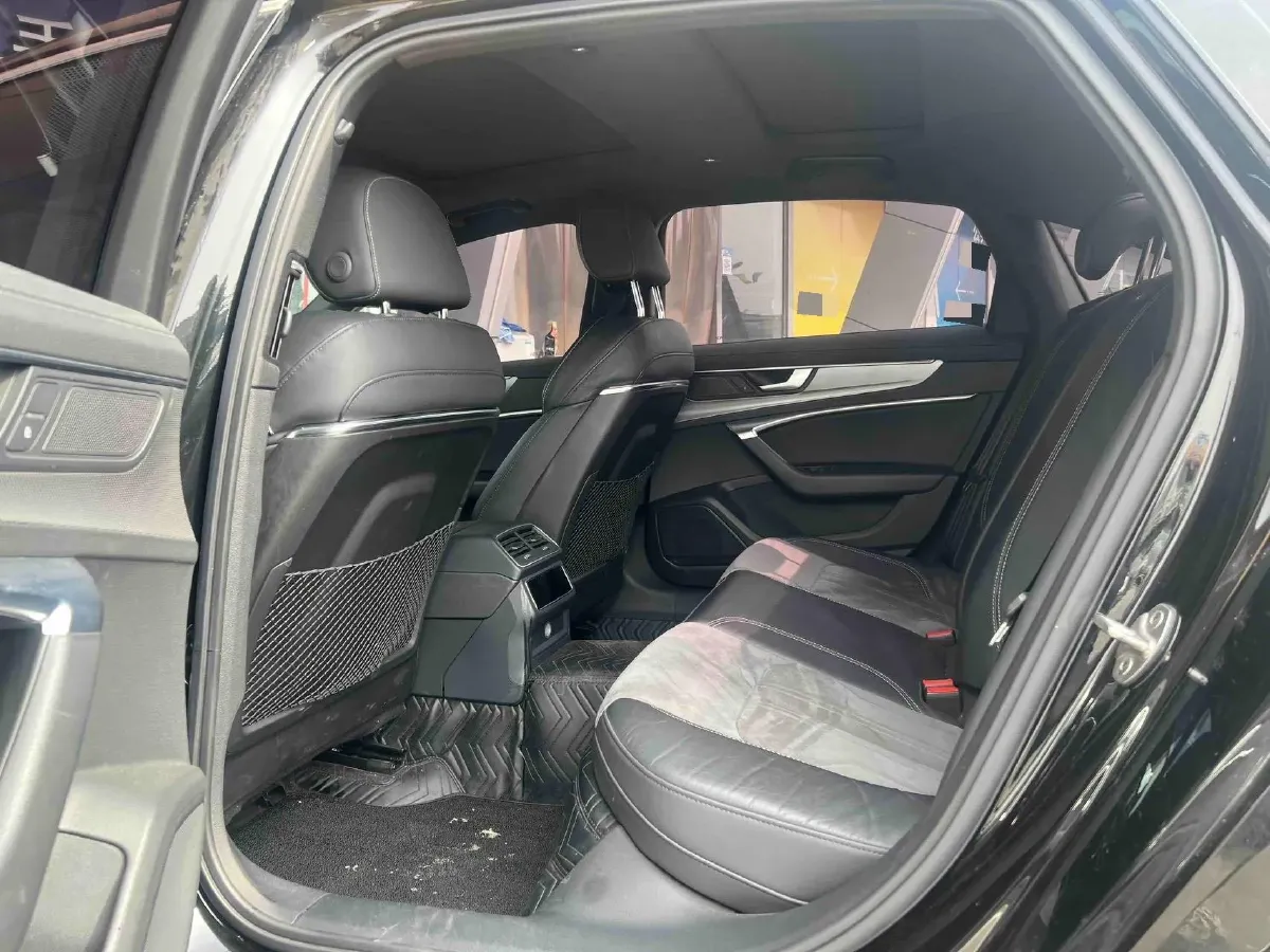 2020 Audi A6L 2.0T 224HP L4 7DCT,autocango,china used car exporter,china ev exporter,chinese used car exporter,chinese used ev exporter