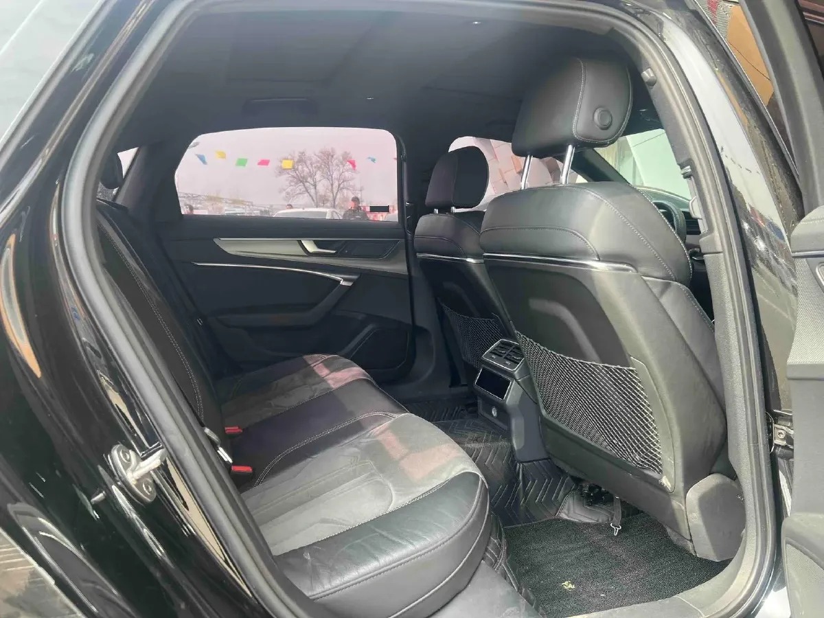 2020 Audi A6L 2.0T 224HP L4 7DCT,autocango,china used car exporter,china ev exporter,chinese used car exporter,chinese used ev exporter