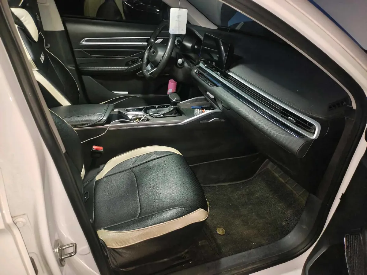 2022 Geely Emgrand 1.5L 114HP L4 CVT,autocango,china used car exporter,china ev exporter,chinese used car exporter,chinese used ev exporter