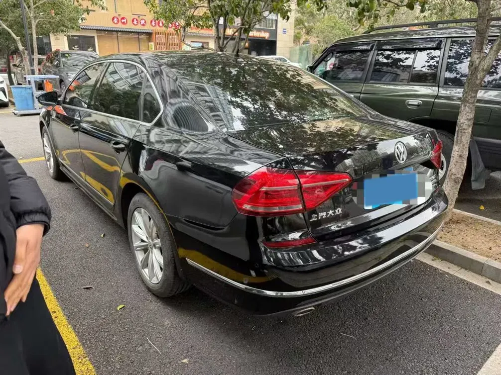 2017 Volkswagen Passat 1.8T 180HP L4 7DCT,autocango,china used car exporter,china ev exporter,chinese used car exporter,chinese used ev exporter