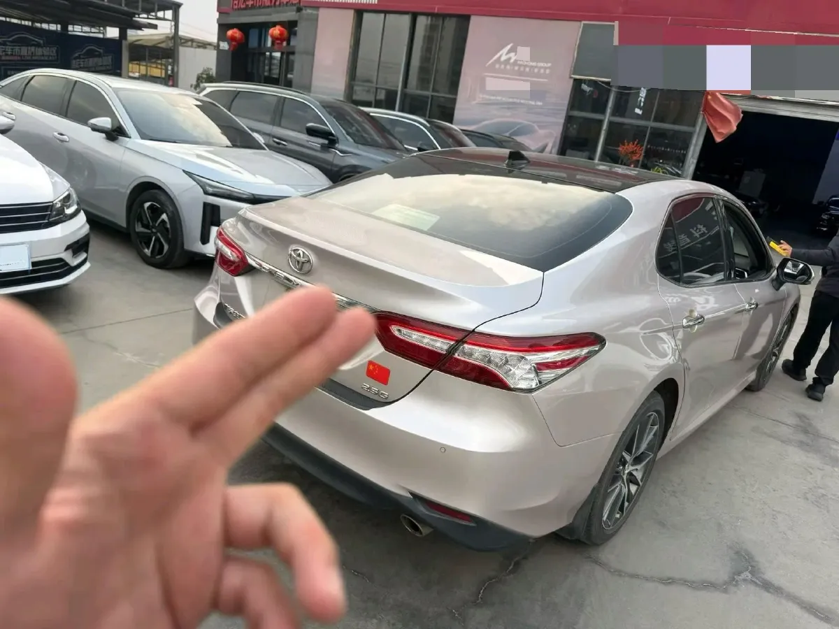 2021 Toyota Camry 2.5L 209HP L4 8AT,autocango,china used car exporter,china ev exporter,chinese used car exporter,chinese used ev exporter