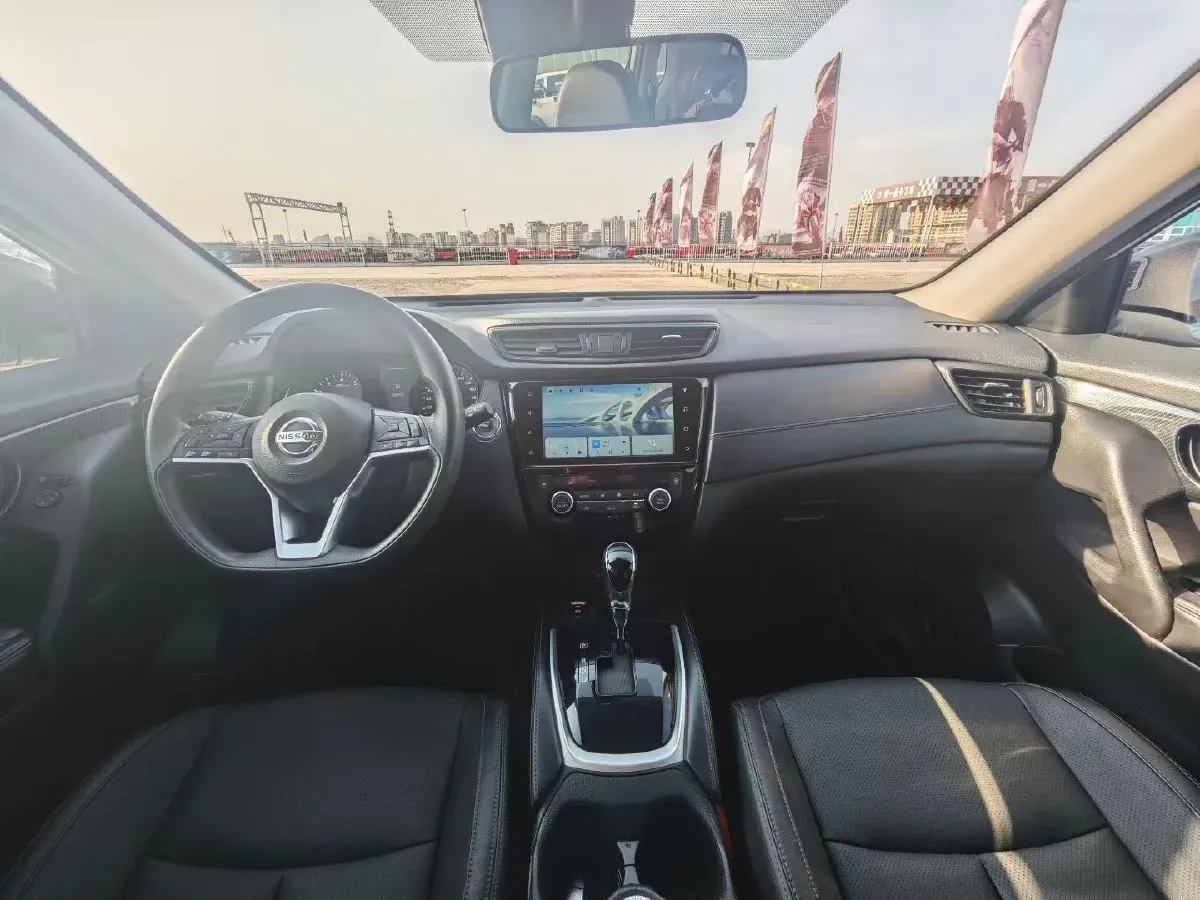 2021 Nissan X-Trail 2.5L 181HP L4 CVT,autocango,china used car exporter,china ev exporter,chinese used car exporter,chinese used ev exporter