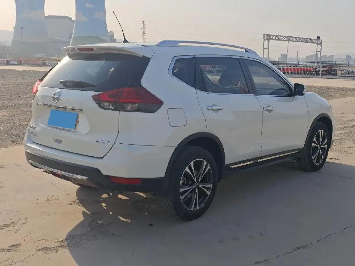 2021 Nissan X-Trail 2.5L 181HP L4 CVT,autocango,china used car exporter,china ev exporter,chinese used car exporter,chinese used ev exporter