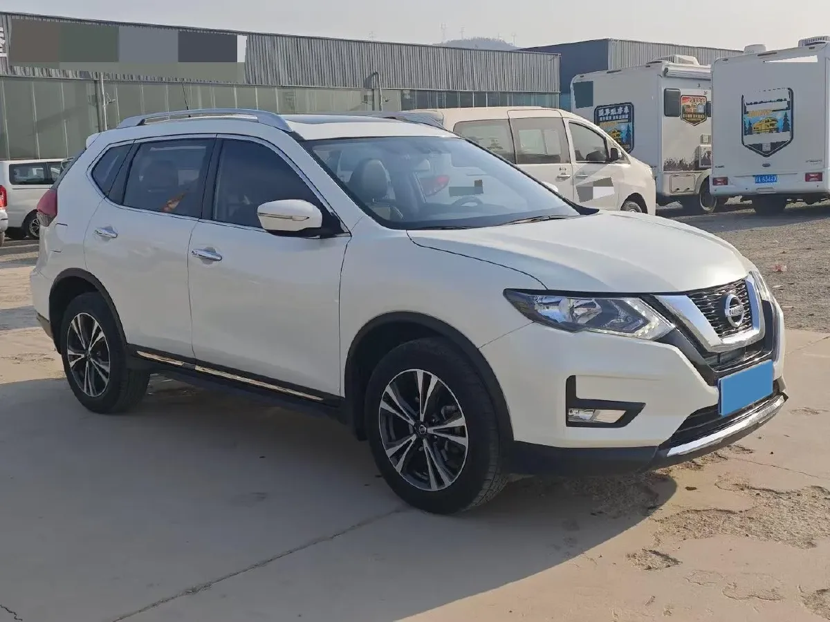 2021 Nissan X-Trail 2.5L 181HP L4 CVT,autocango,china used car exporter,china ev exporter,chinese used car exporter,chinese used ev exporter