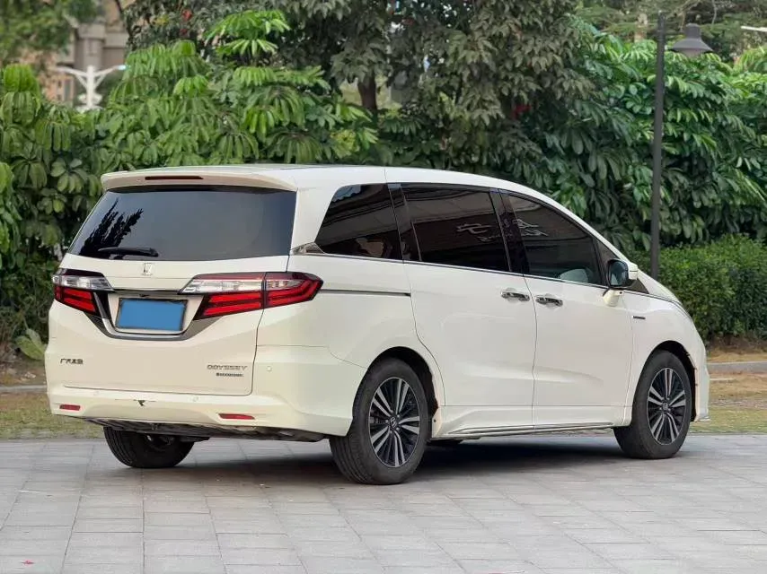 2021 Honda Odyssey 2.0L 146HP L4 E-CVT Hybrid,autocango,china used car exporter,china ev exporter,chinese used car exporter,chinese used ev exporter