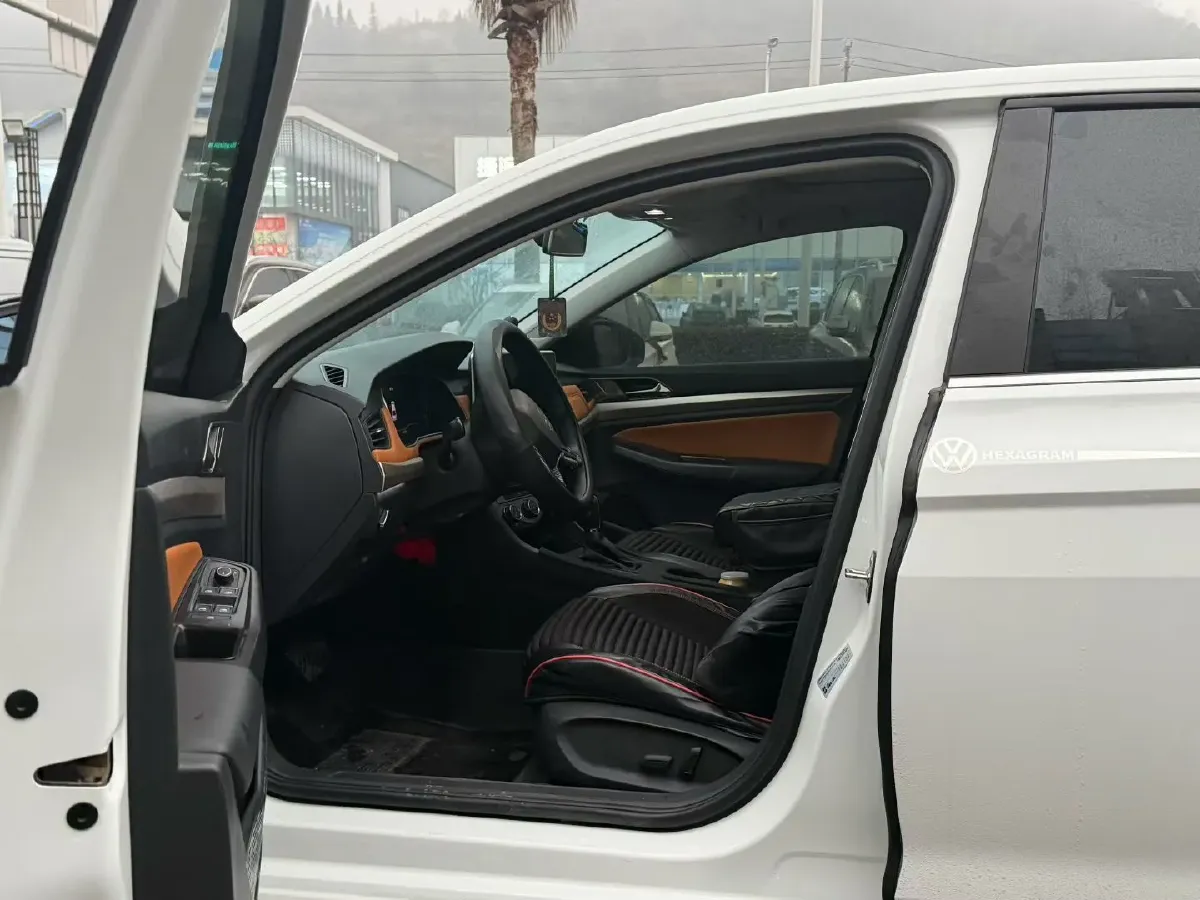 2024 Volkswagen Bora 1.2T 116HP L4 7DCT,autocango,china used car exporter,china ev exporter,chinese used car exporter,chinese used ev exporter