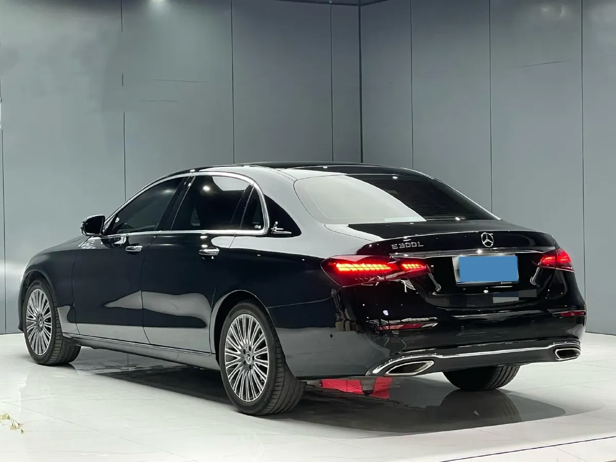 2023 Mercedes-Benz E Class 2.0T 258HP L4 9AT,autocango,china used car exporter,china ev exporter,chinese used car exporter,chinese used ev exporter