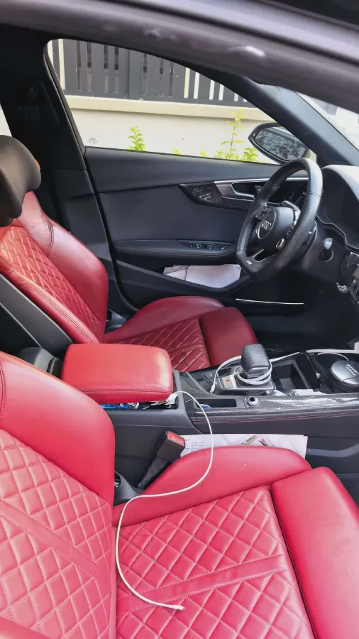 2022 Audi S4 3.0T 354HP V6 8AT,autocango,china used car exporter,china ev exporter,chinese used car exporter,chinese used ev exporter