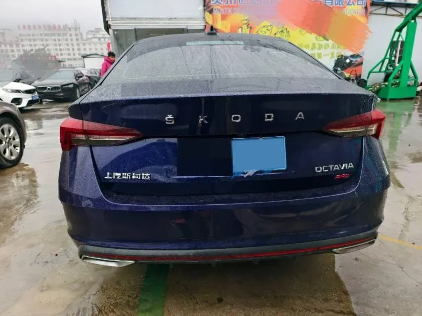 2021 Skoda Octavia 1.4T 150HP L4 7DCT,autocango,china used car exporter,china ev exporter,chinese used car exporter,chinese used ev exporter