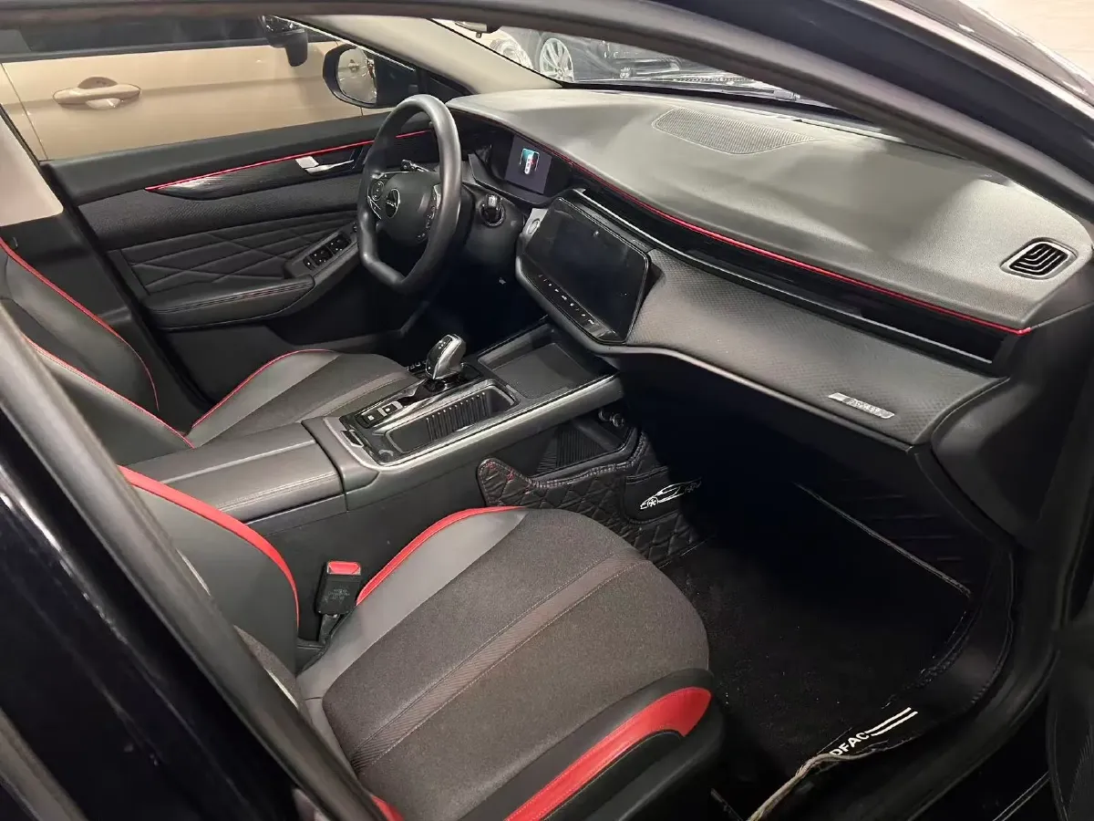 2023 DongFeng Aeolus YiXuan MAX 1.5T 190HP L4 7DCT,autocango,china used car exporter,china ev exporter,chinese used car exporter,chinese used ev exporter